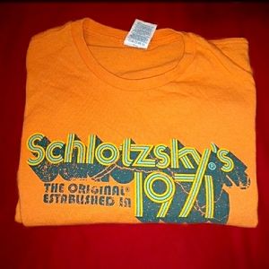 Schlotsky's graphic tee